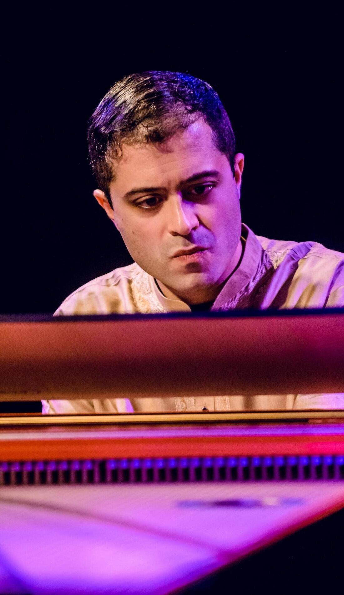 Mahan Esfahani promotional image for upcoming events and ticket sales