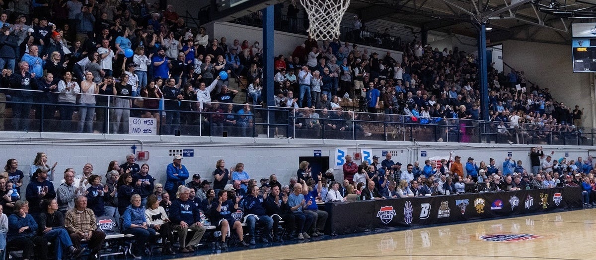 Maine Black Bears Mens Basketball - The Pit at Memorial Gym