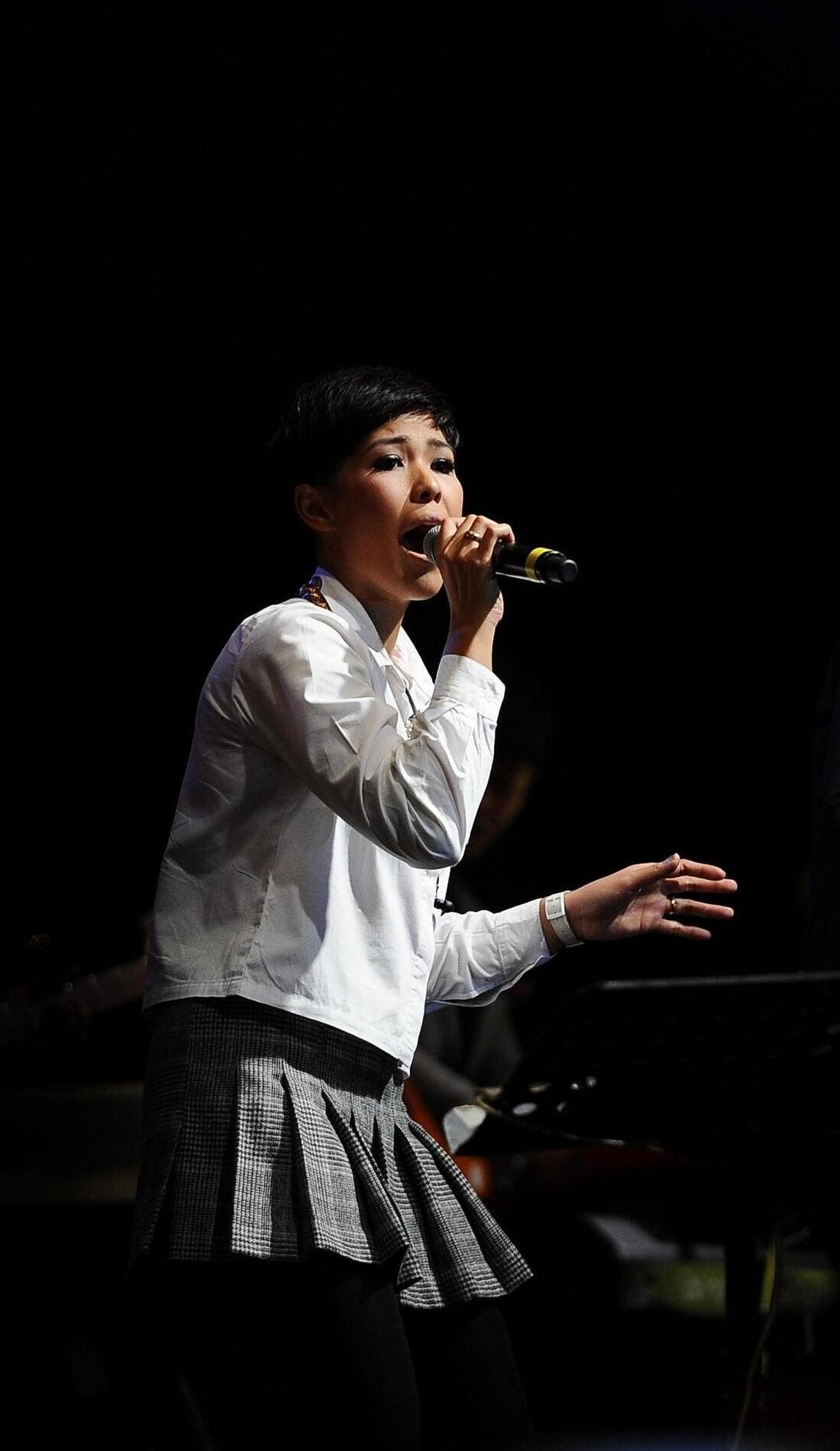 Maliq & D'essentials promotional image for upcoming events and ticket sales