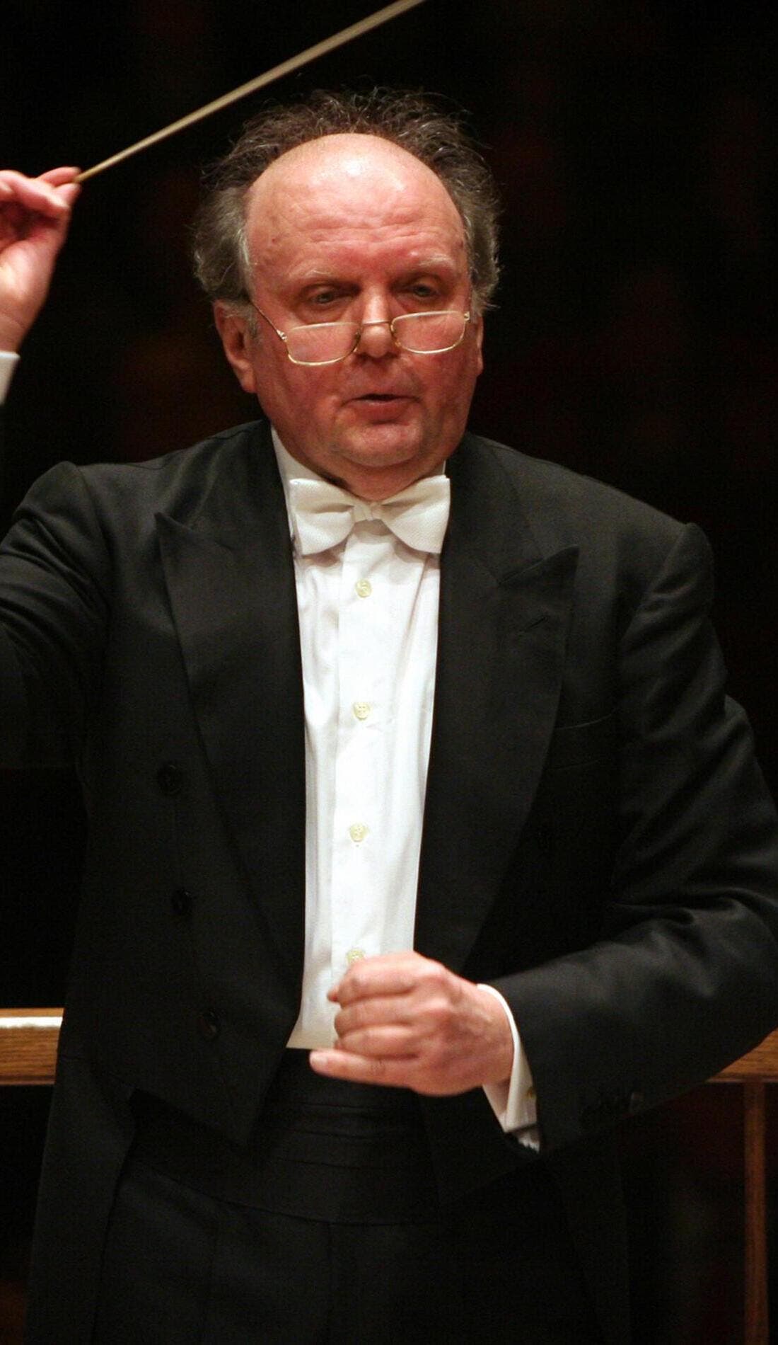 Marek Janowski promotional image for upcoming events and ticket sales