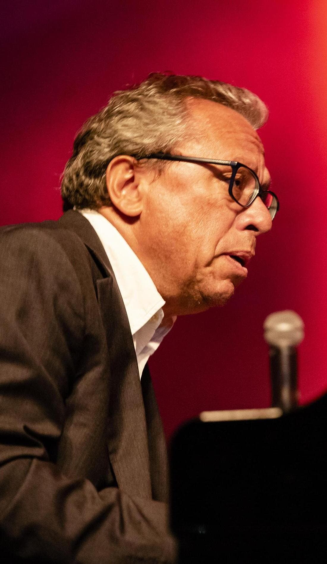 Mario Laginha promotional image for upcoming events and ticket sales