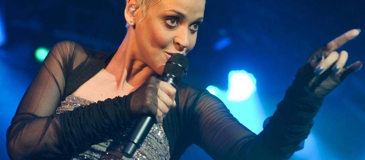 Mariza live — Prudential Hall at New Jersey Performing Arts Center, Newark