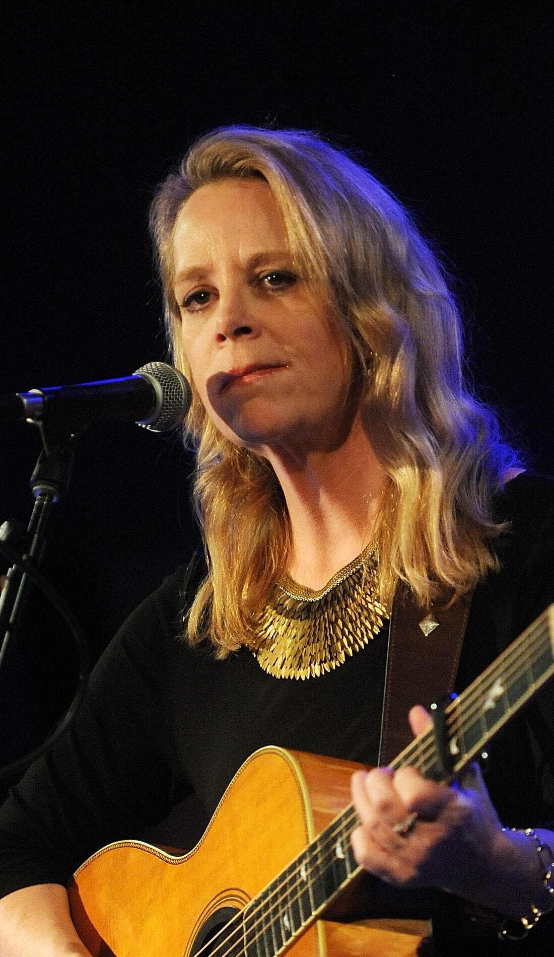 Mary Chapin Carpenter promotional image for upcoming events and ticket sales