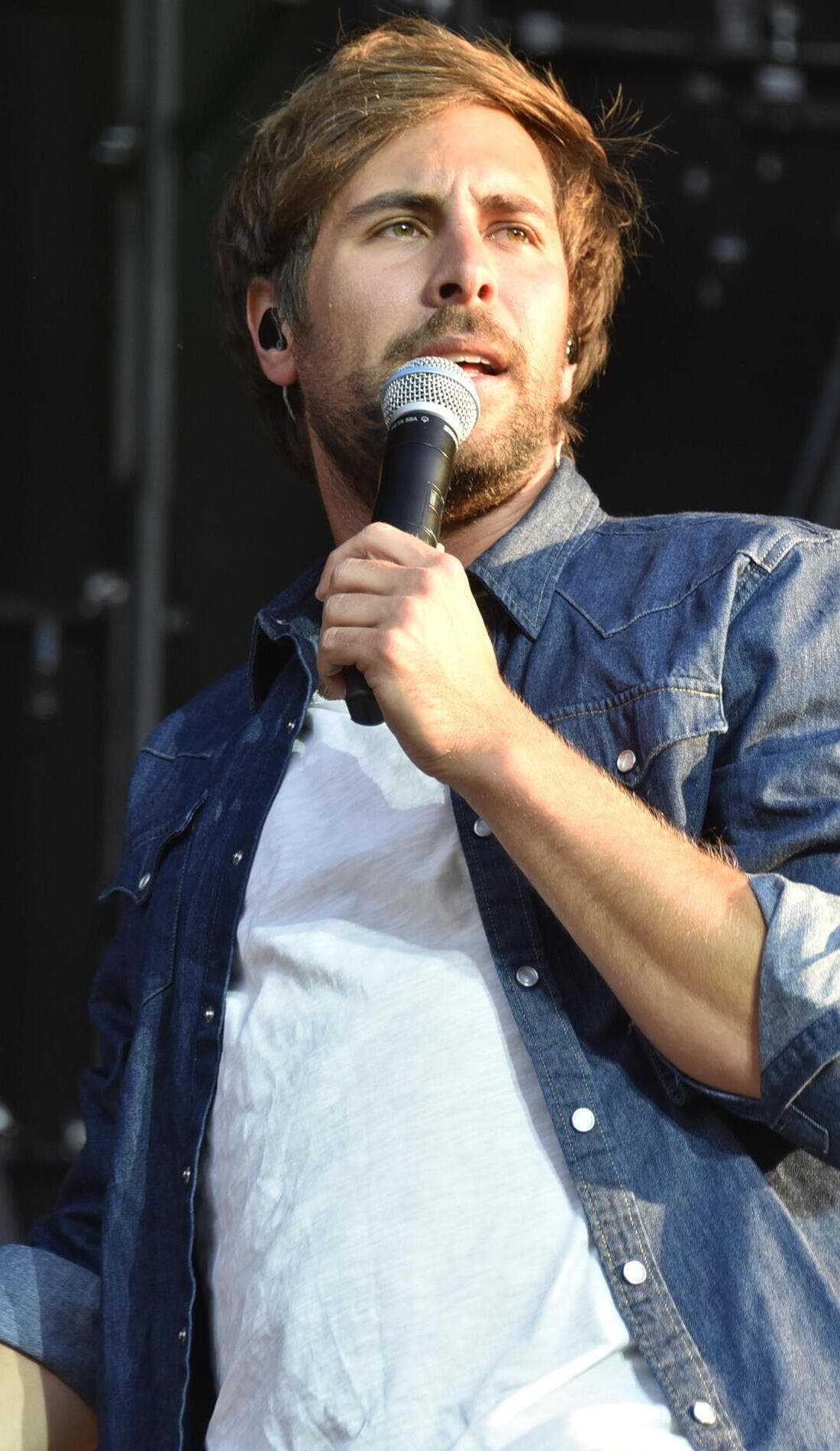 Max Giesinger promotional image for upcoming events and ticket sales