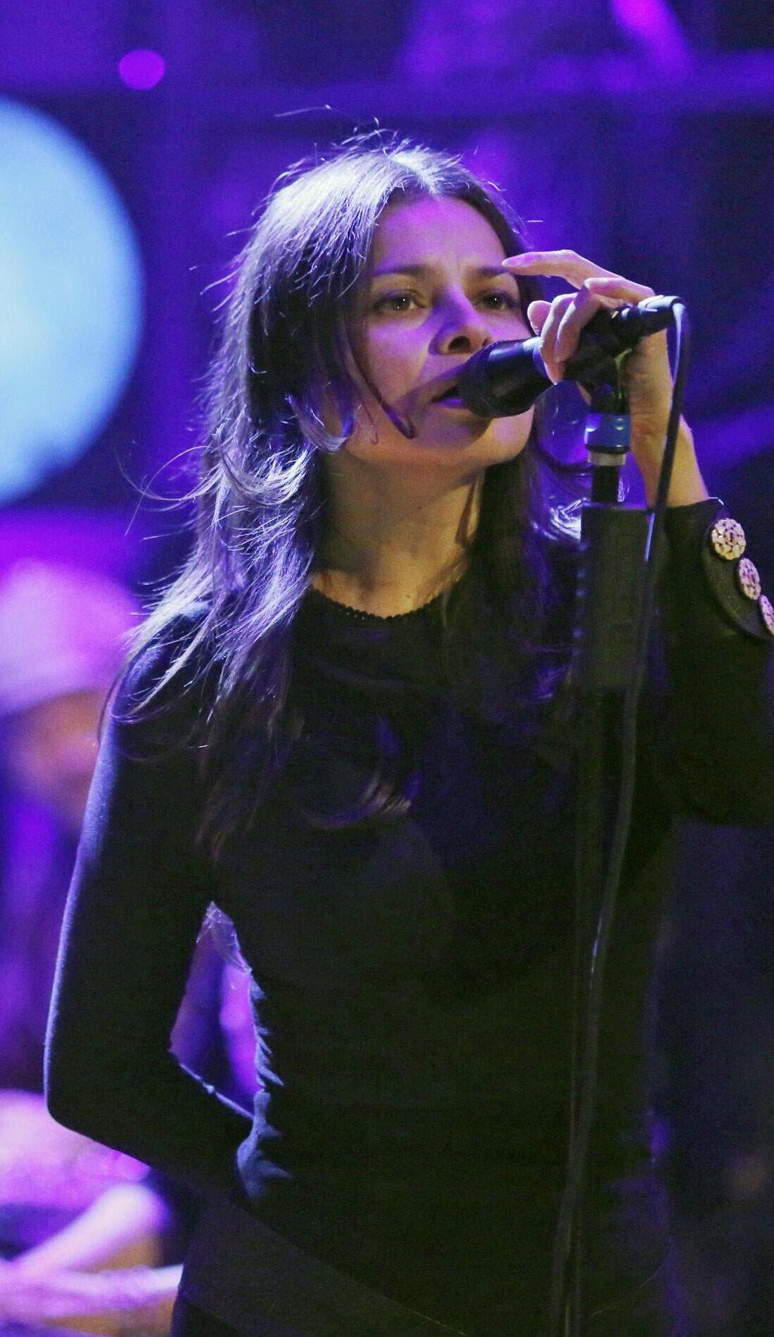 Mazzy Star promotional image for upcoming events and ticket sales