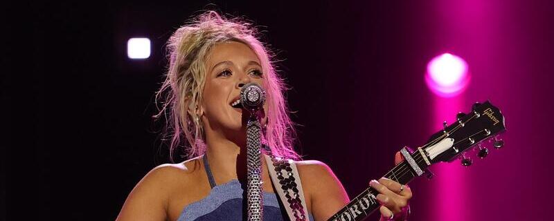 Megan Moroney at Kia Center