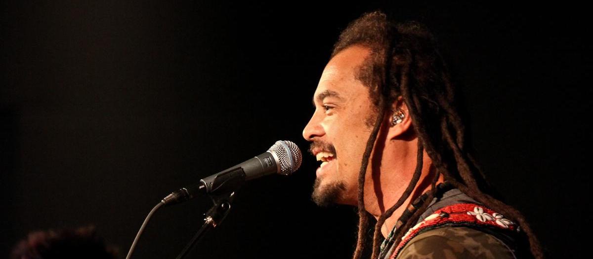 Michael Franti Trio - Ace of Spades
