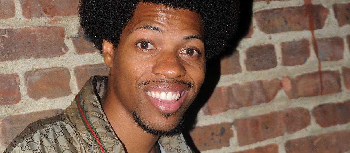 Mike E. Winfield - Tacoma Comedy Club - 6th and Proctor