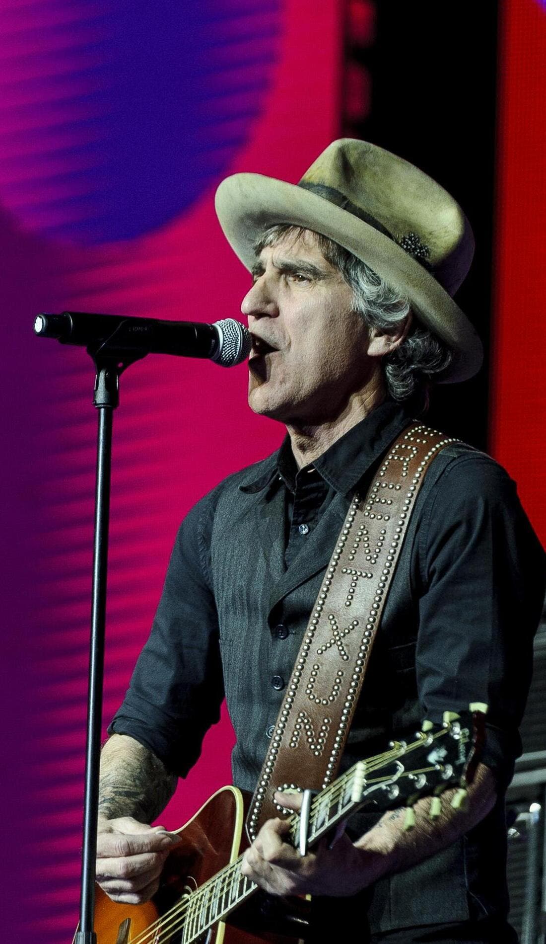 Mikel Erentxun promotional image for upcoming events and ticket sales