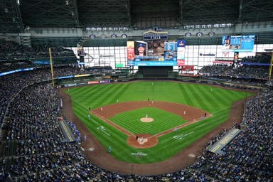 Milwaukee Brewers Tickets 