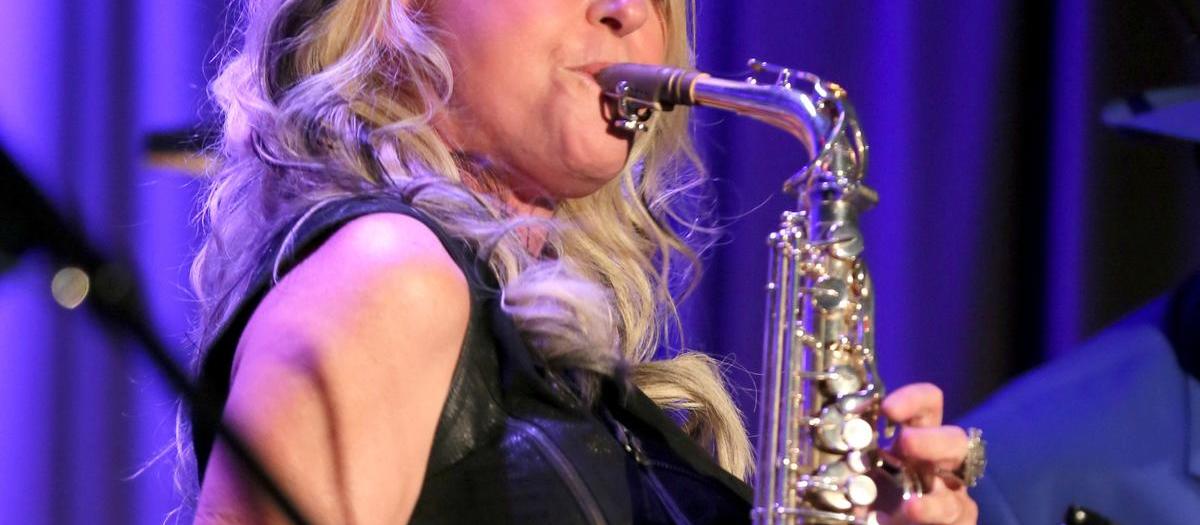 Mindi Abair - Live at the Ludlow Garage