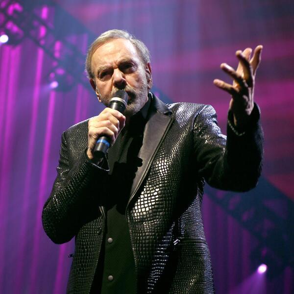 Neil Diamond image