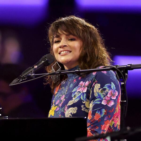 Norah Jones image