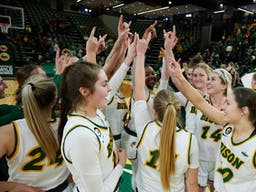 North Dakota State Bison Womens Basketball