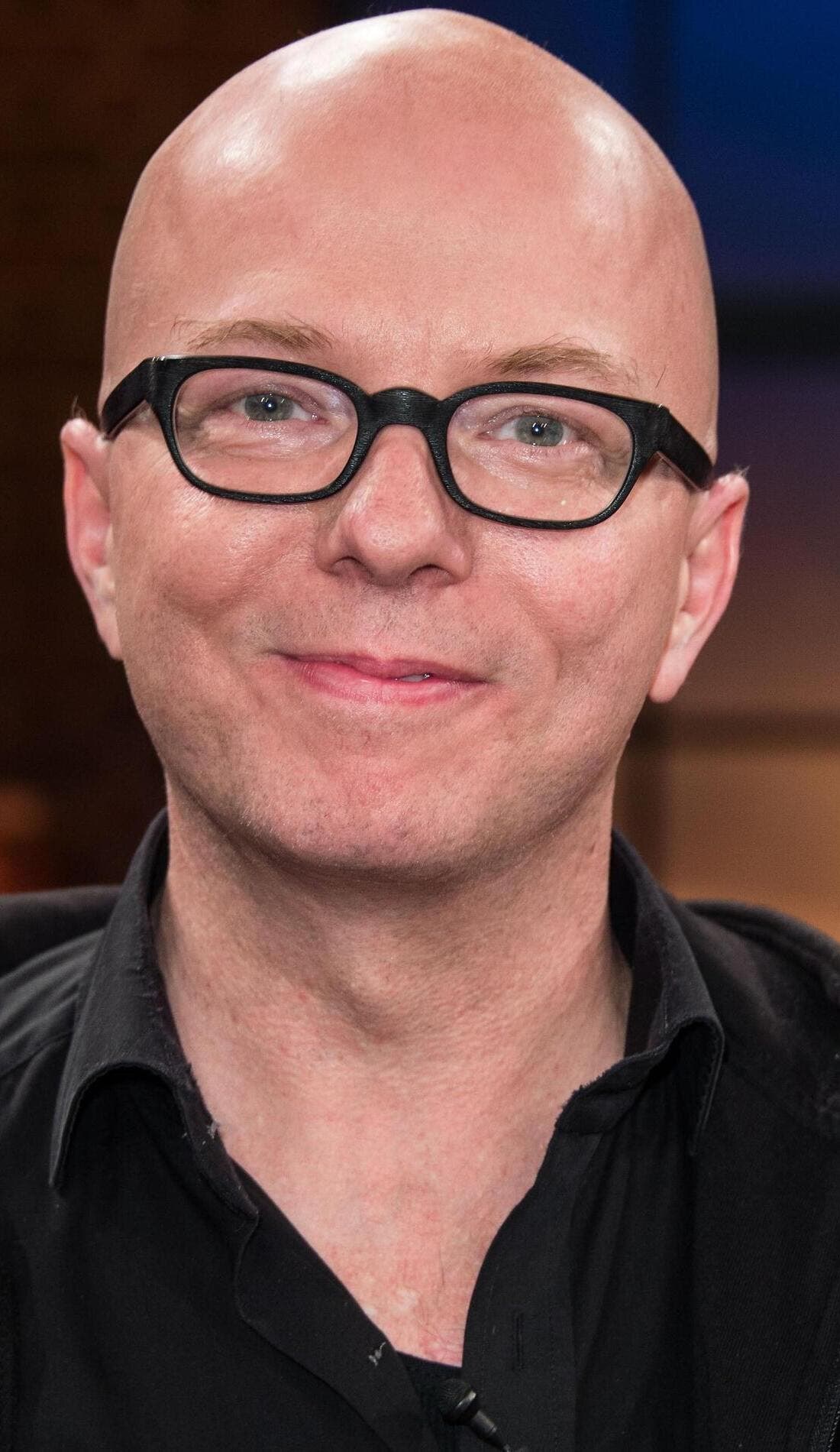 Oliver Rohrbeck promotional image for upcoming events and ticket sales