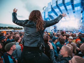 Lake Wailes Park home performer