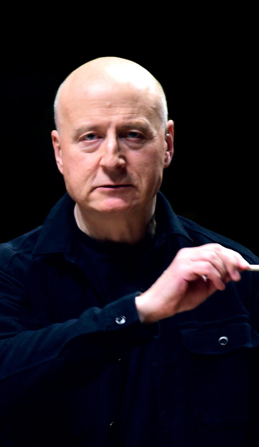Paavo Jarvi promotional image for upcoming events and ticket sales