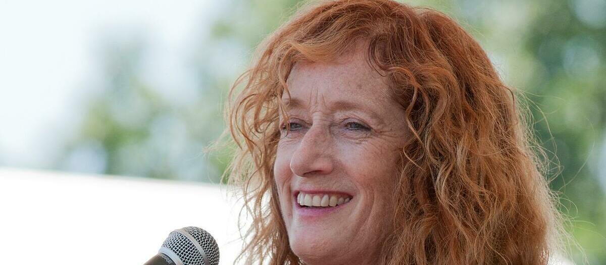 Patty Larkin - StageOne at Fairfield Theatre Company
