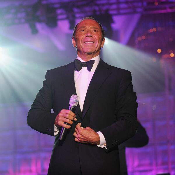 Paul Anka image