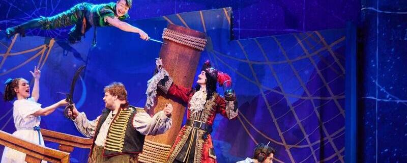 Peter Pan Goes Wrong at San Francisco Playhouse