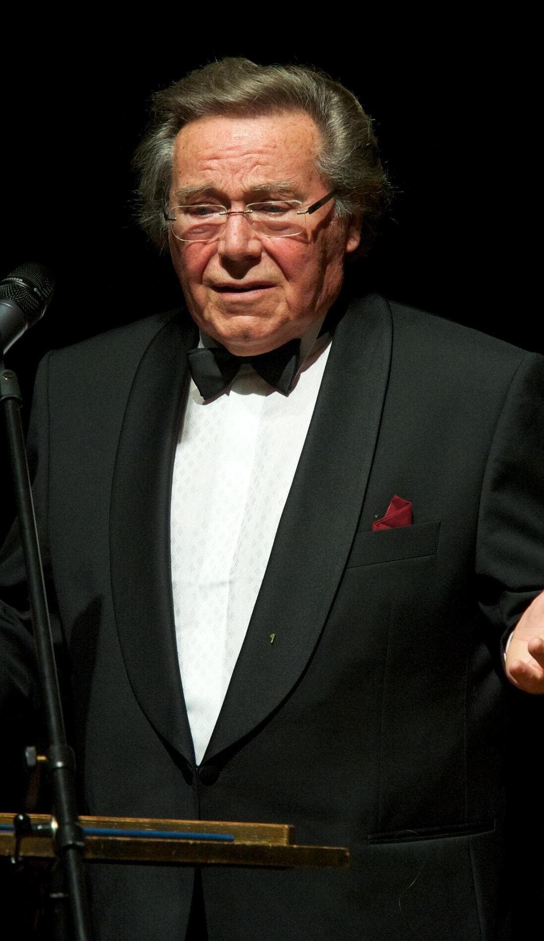 Peter Schreier promotional image for upcoming events and ticket sales