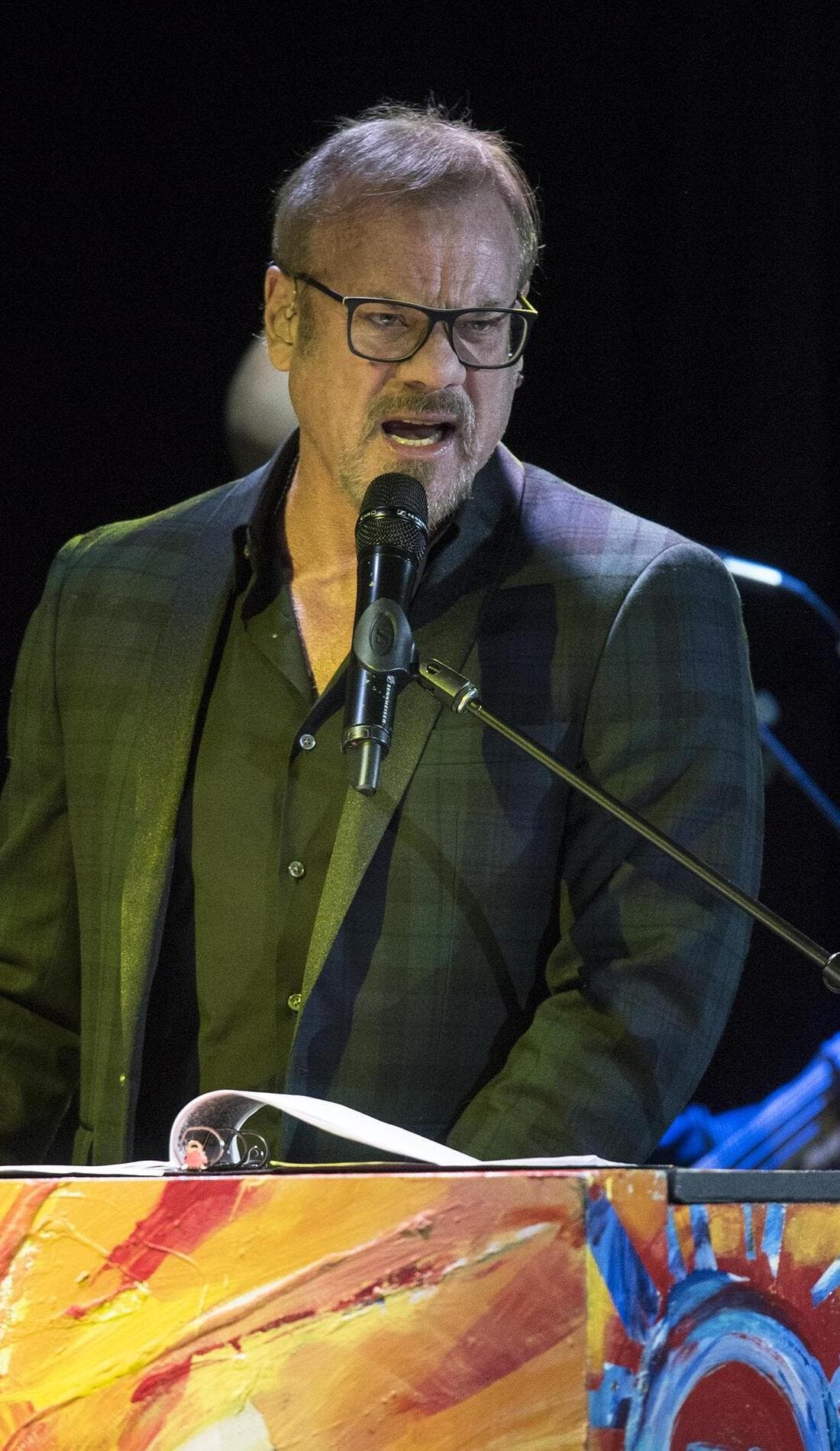 Phil Vassar promotional image for upcoming events and ticket sales