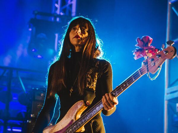 公式通販】 Pixies Live In Detroit, MI 11.22.04 ライヴ 【公式通販】
