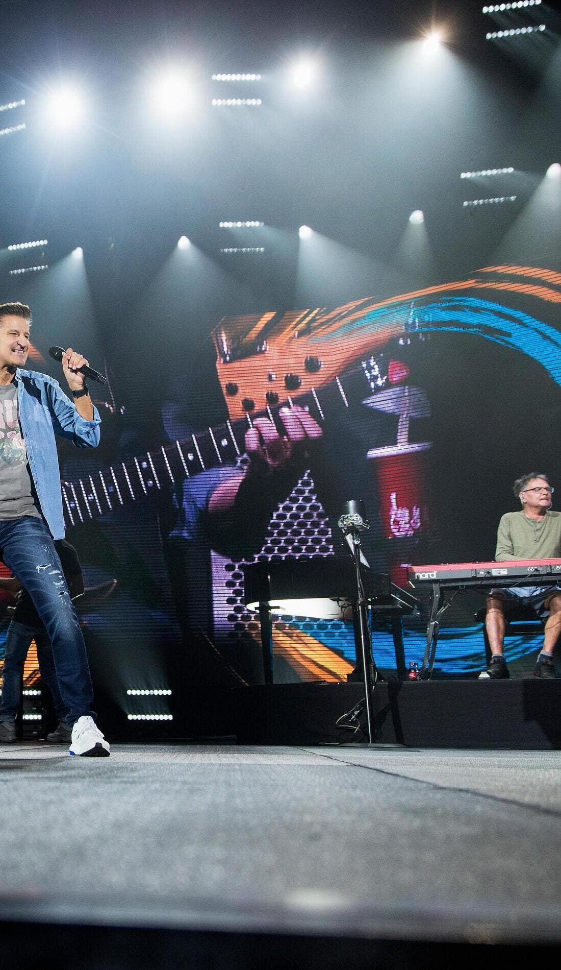 Pur promotional image for upcoming events and ticket sales