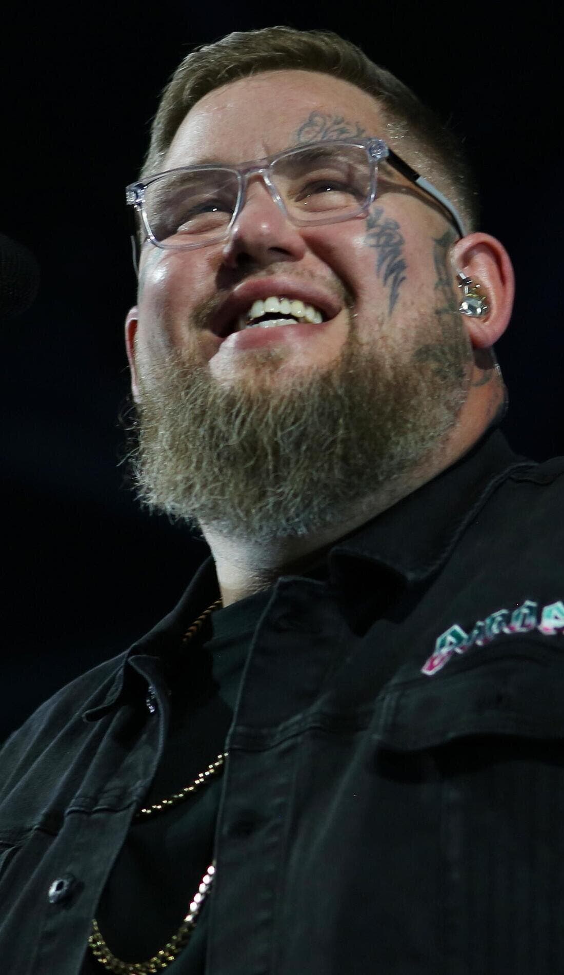 Rag'n'Bone Man promotional image for upcoming events and ticket sales