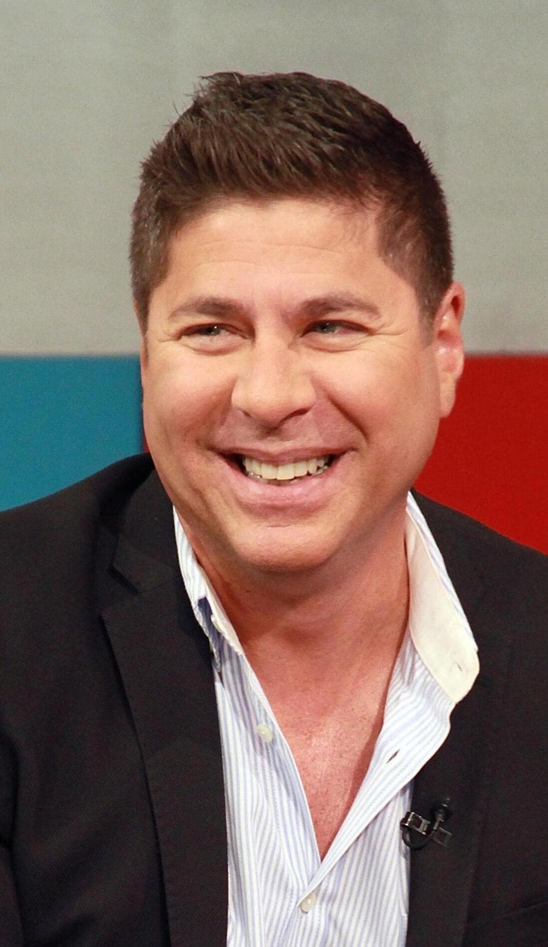 Raymond Arrieta promotional image for upcoming events and ticket sales