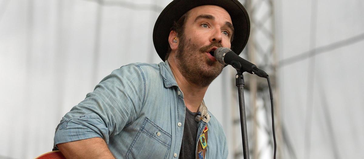 Red Wanting Blue - Newport Music Hall