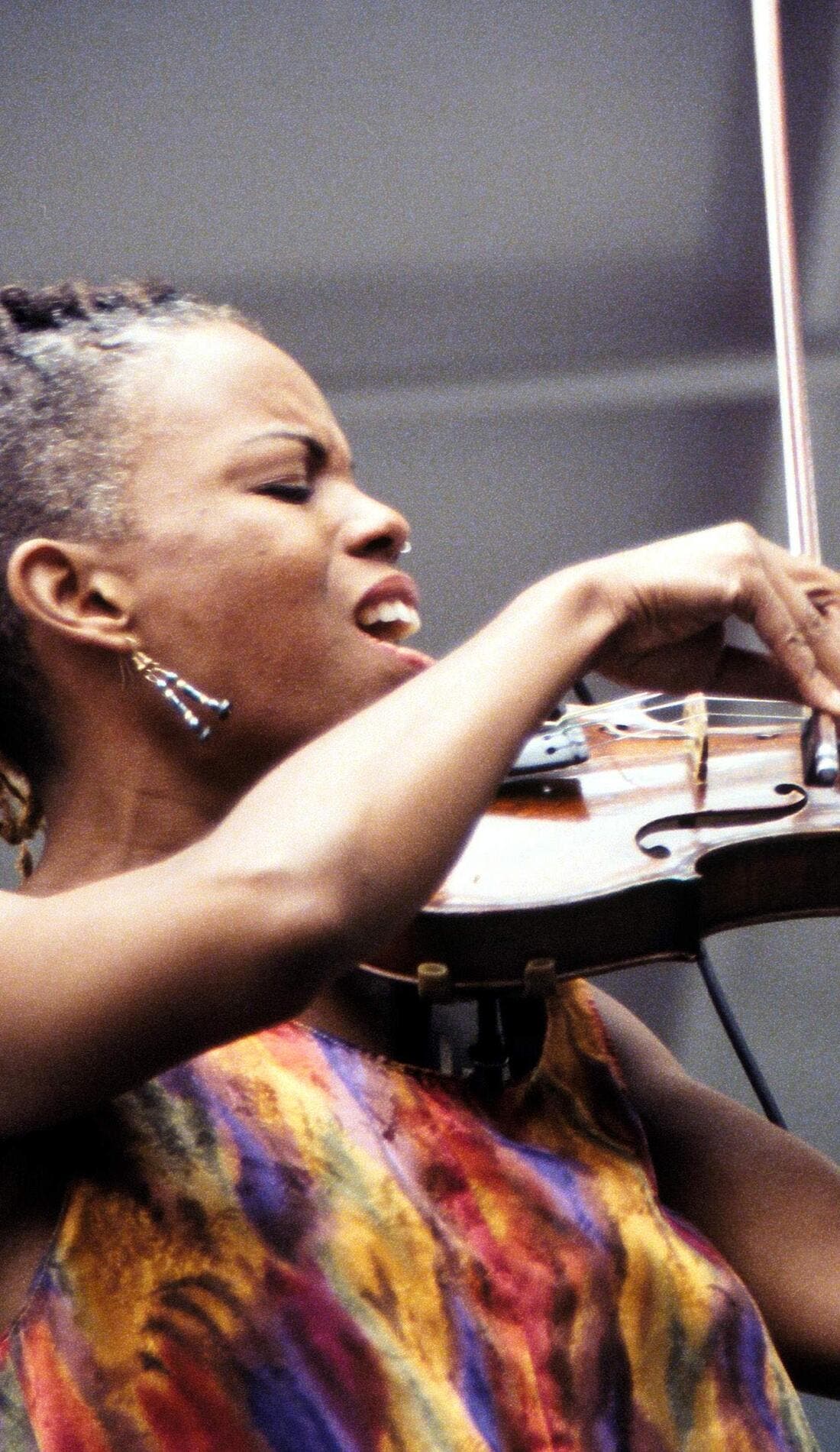 Regina Carter promotional image for upcoming events and ticket sales