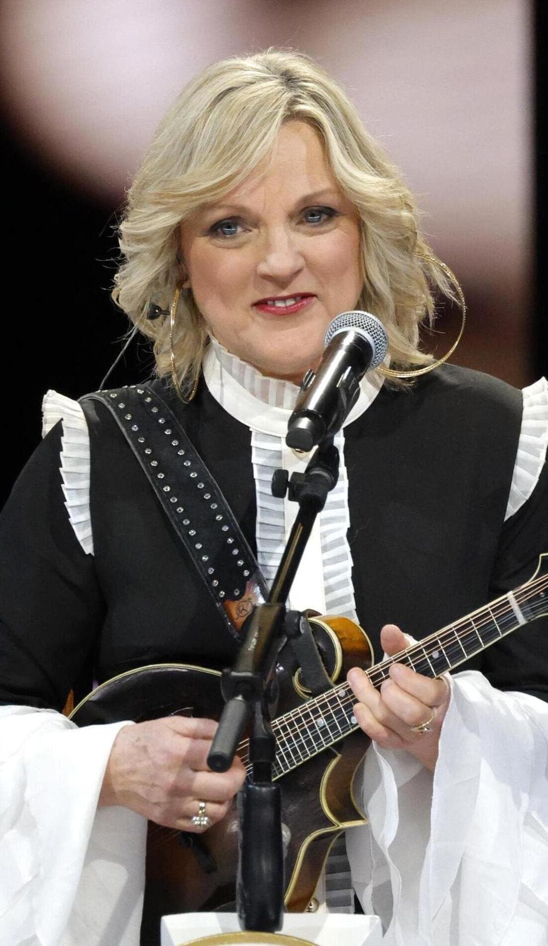 Rhonda Vincent promotional image for upcoming events and ticket sales