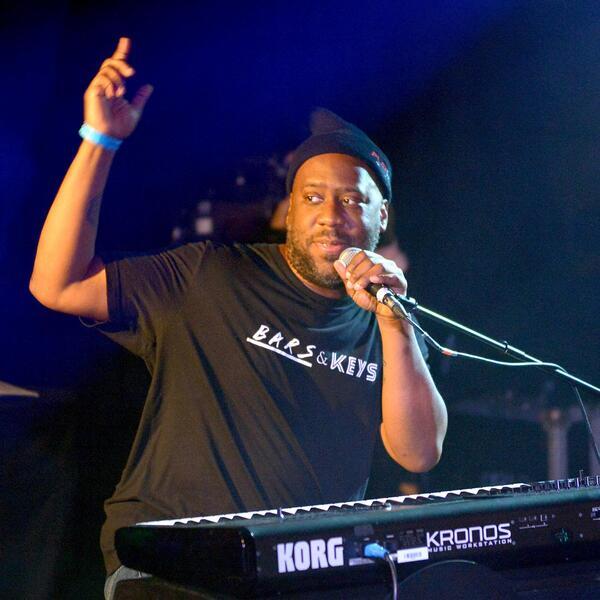 Robert Glasper image
