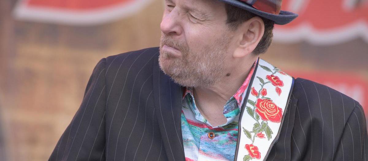 Ronnie Earl And The Broadcasters - Jimmy's Jazz & Blues Club