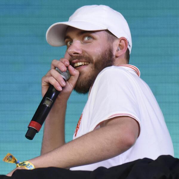 San Holo image