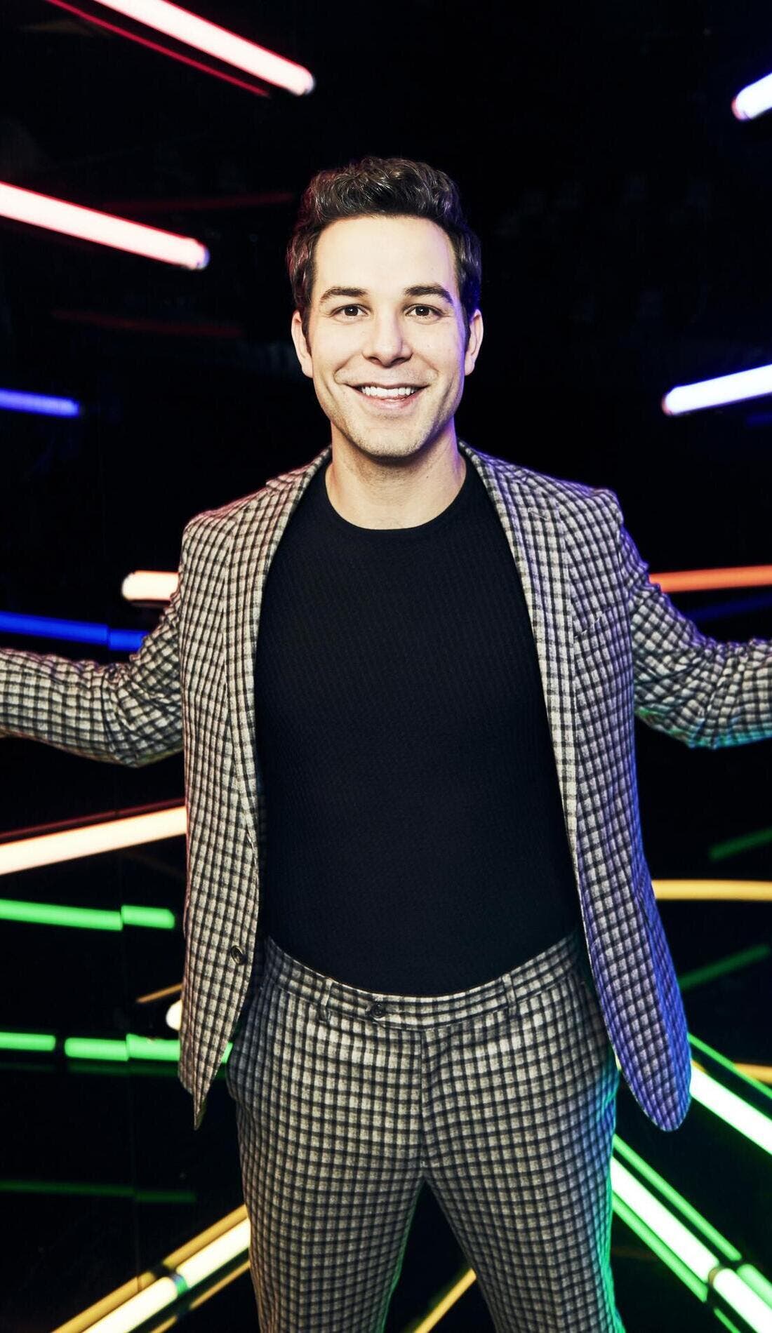 Skylar Astin promotional image for upcoming events and ticket sales
