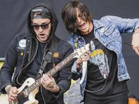 Sleeping With Sirens with Rain City Drive and Shyeye