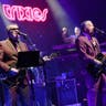 Squeeze image