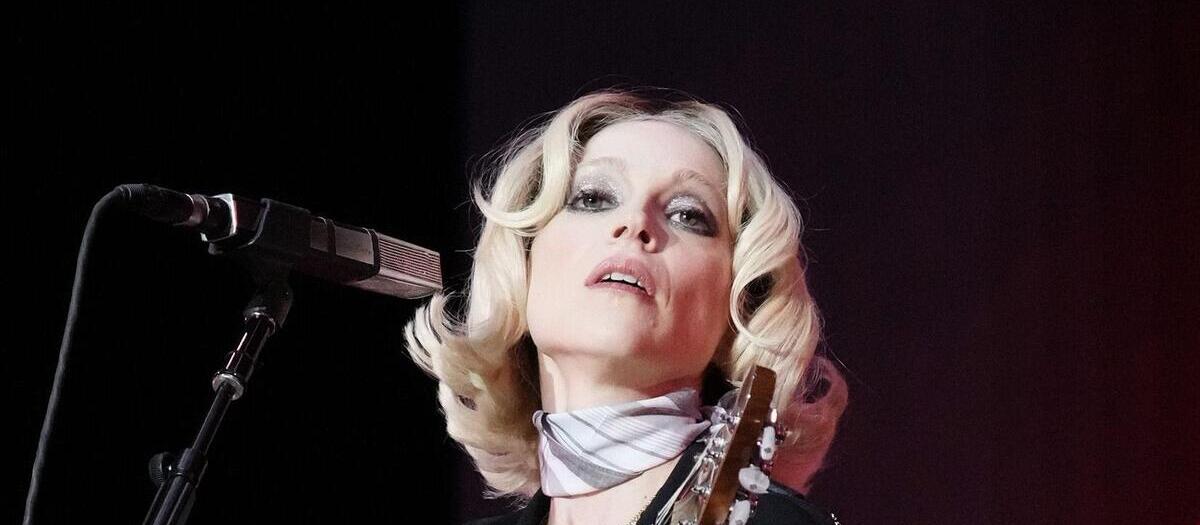 St. Vincent & Hollywood Bowl Orchestra - Hollywood Bowl