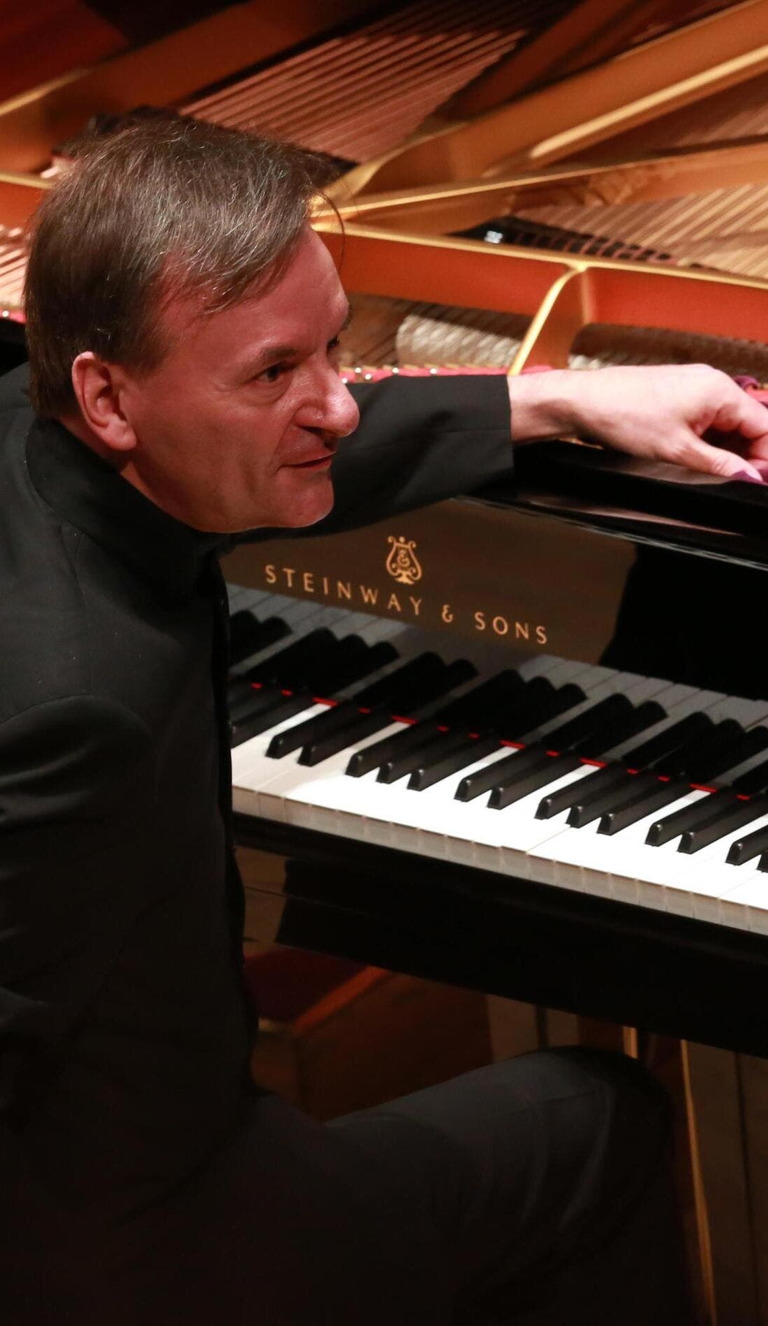 Stephen Hough promotional image for upcoming events and ticket sales