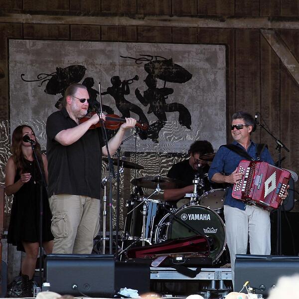 Steve Riley & the Mamou Playboys