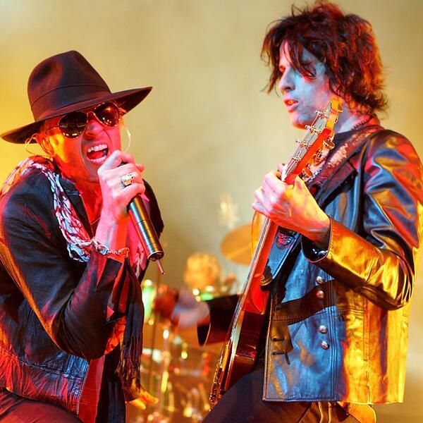 Stone Temple Pilots image