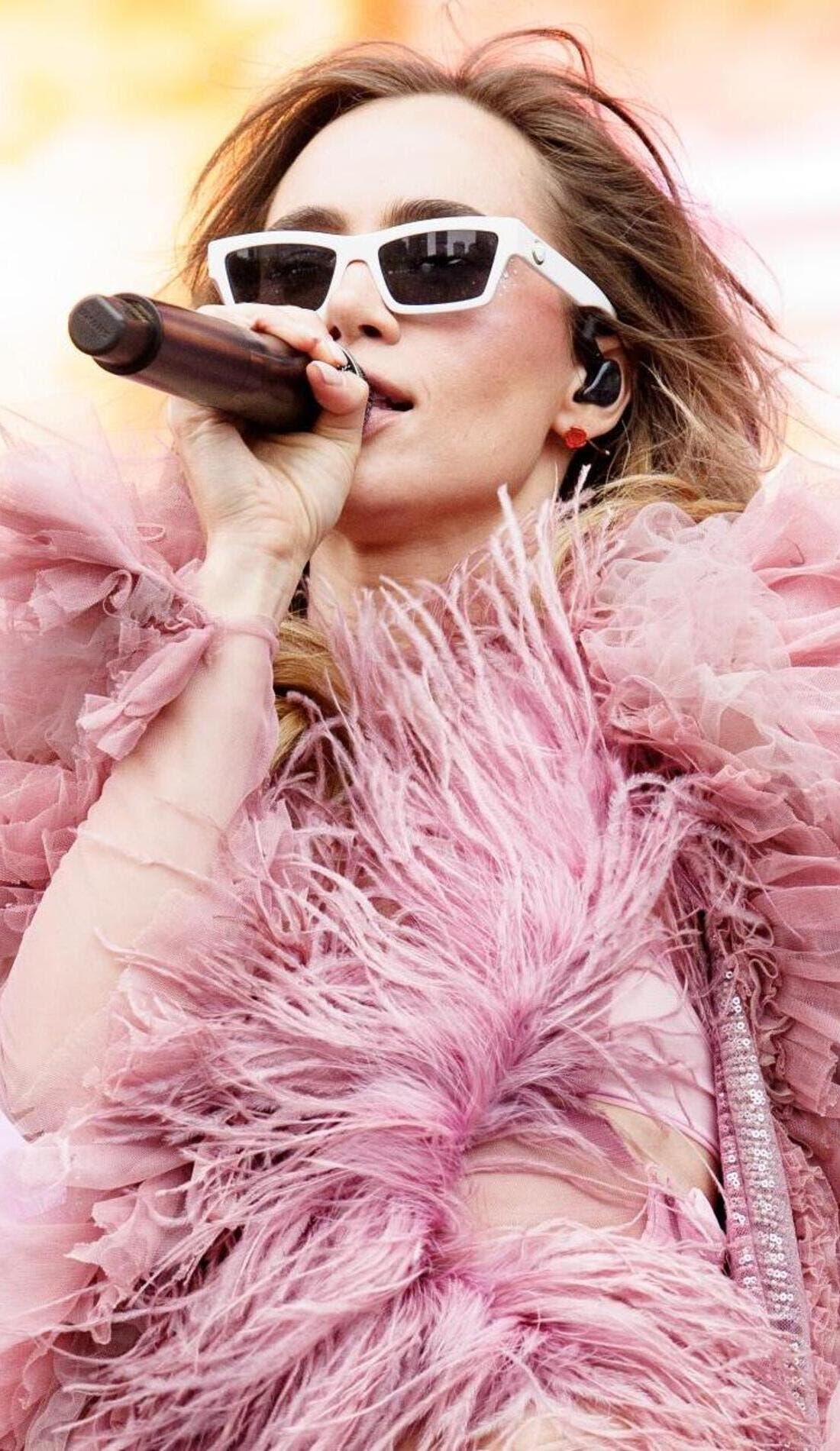 Suki Waterhouse promotional image for upcoming events and ticket sales in Indianapolis