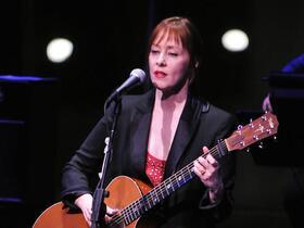 Suzanne Vega