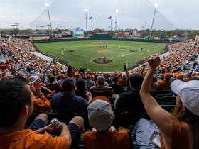 Texas Longhorns Baseball à UFCU Disch-Falk Field
