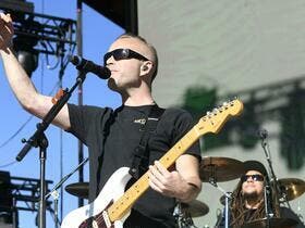 Two Dimes home performer