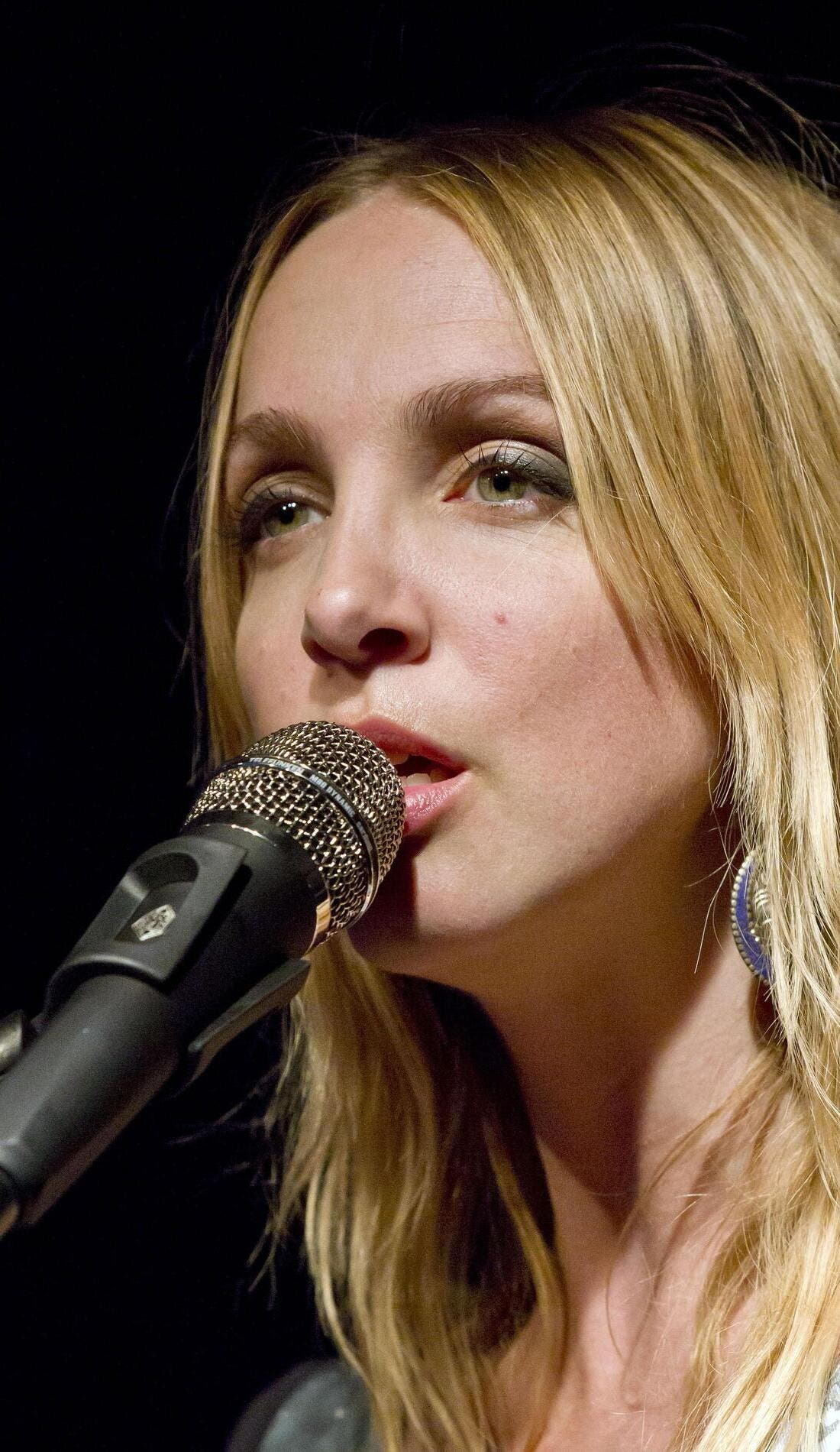 The Mynabirds promotional image for upcoming events and ticket sales