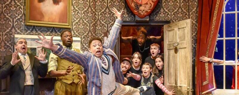 The Play That Goes Wrong at New World Stages - Stage 4