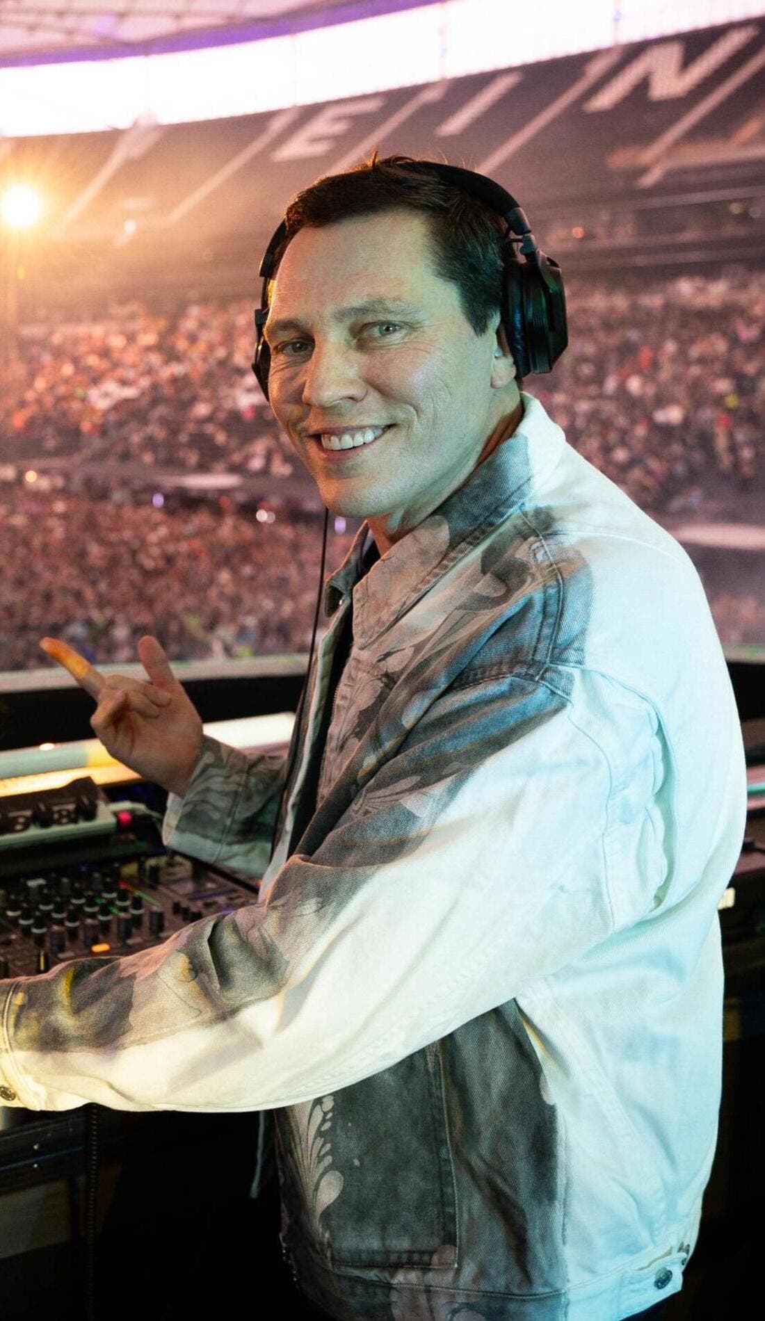 Tiesto promotional image for upcoming events and ticket sales in Chicago